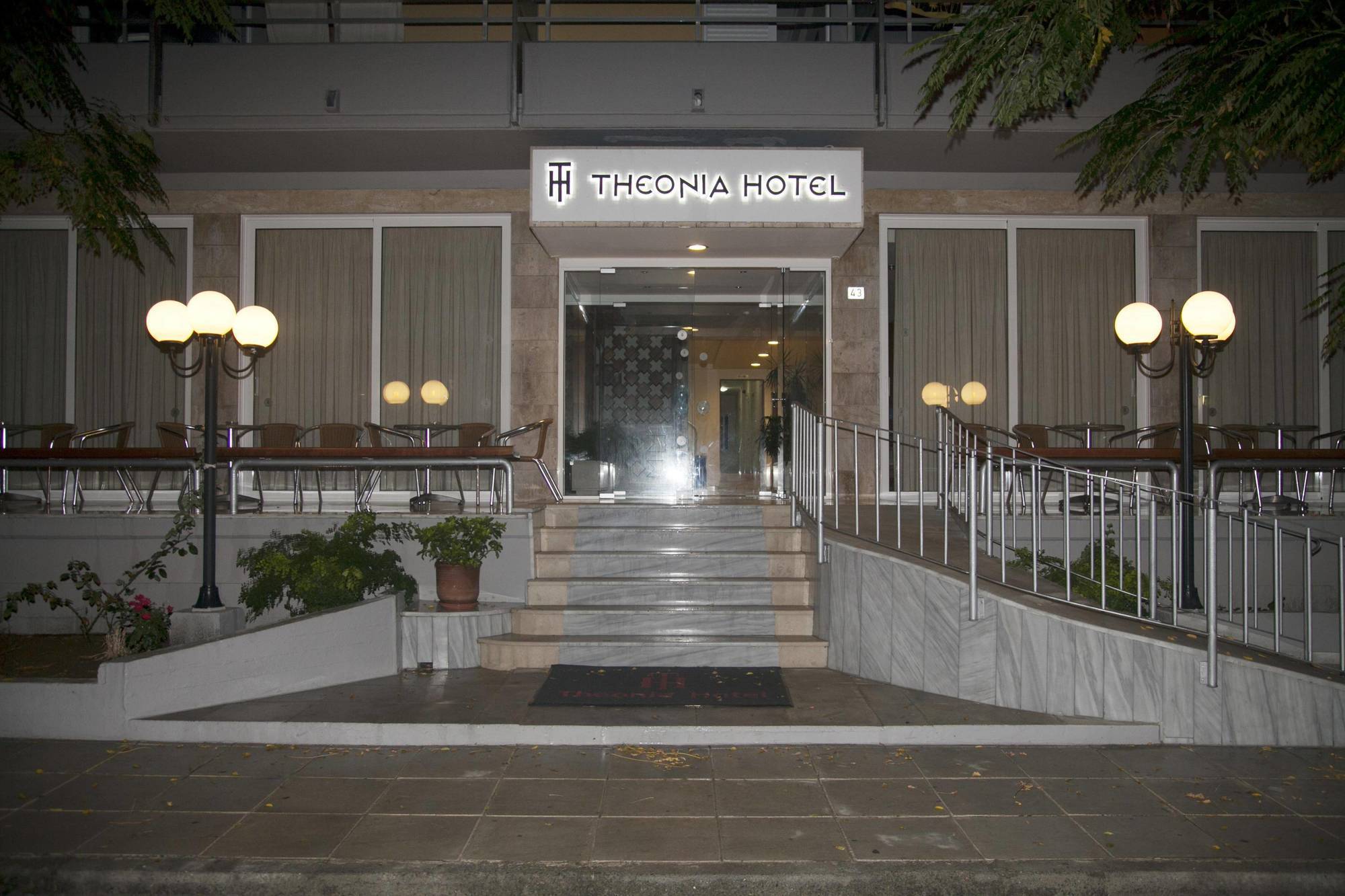 Theonia Hotel 코스 타운 외부 사진
